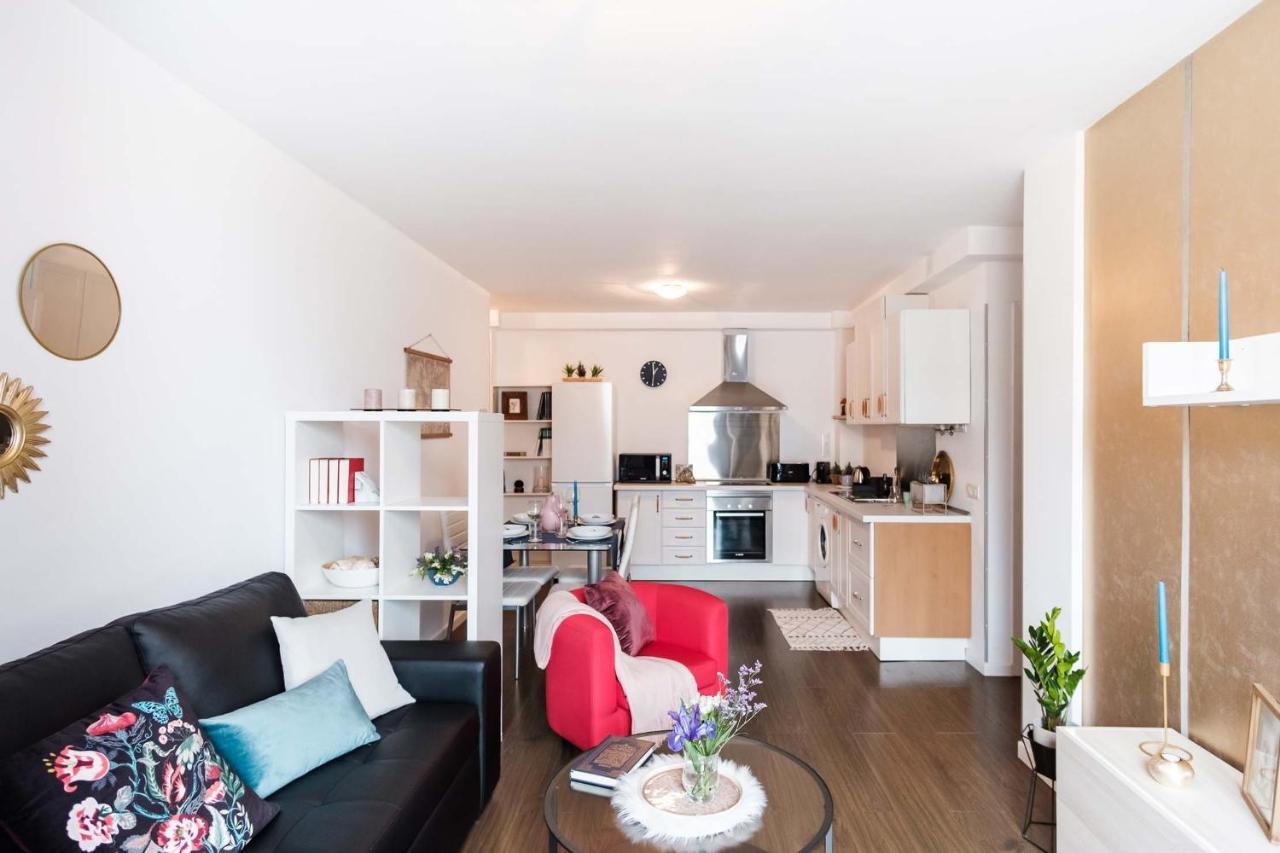 Stylish And Chic City Center Apartment With Wifi La Laguna  Exterior photo